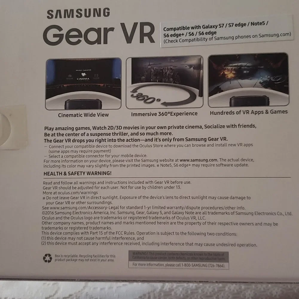 New in Box Samsung Gear VR Powered by Oculus Virtual Reality Headset SM-R323